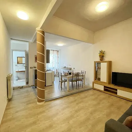 Apartment La Dimora Di Sandy *