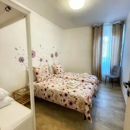 Apartment La Dimora Di Sandy *